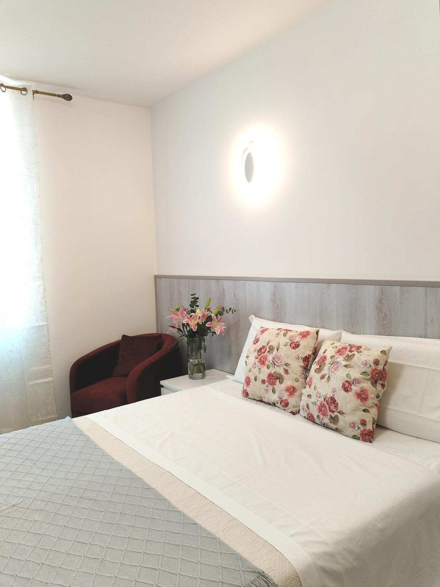 Arcobaleno Rooms Mestre-Venezia ภายนอก รูปภาพ